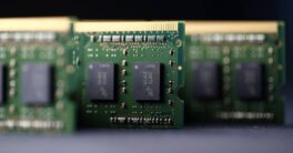 US urges South Korea not to fill China's deficit if Beijing bans Micron chips